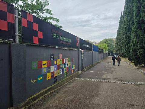 5th Dimension ღობე