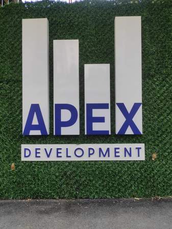 Apex Development ფასადი