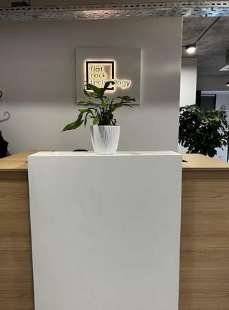 Flat Rock ფასადი