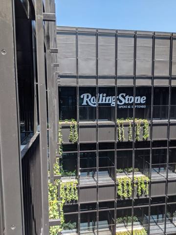 Rolling Stone ფასადი