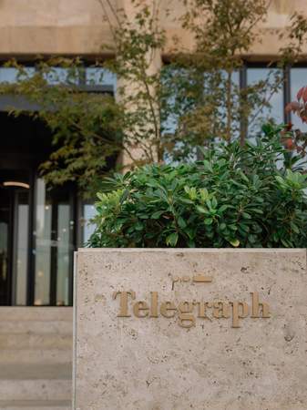 Telegraph Hotel ლობი