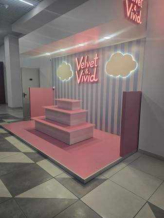 Velvet ინტერიერი დეტალი